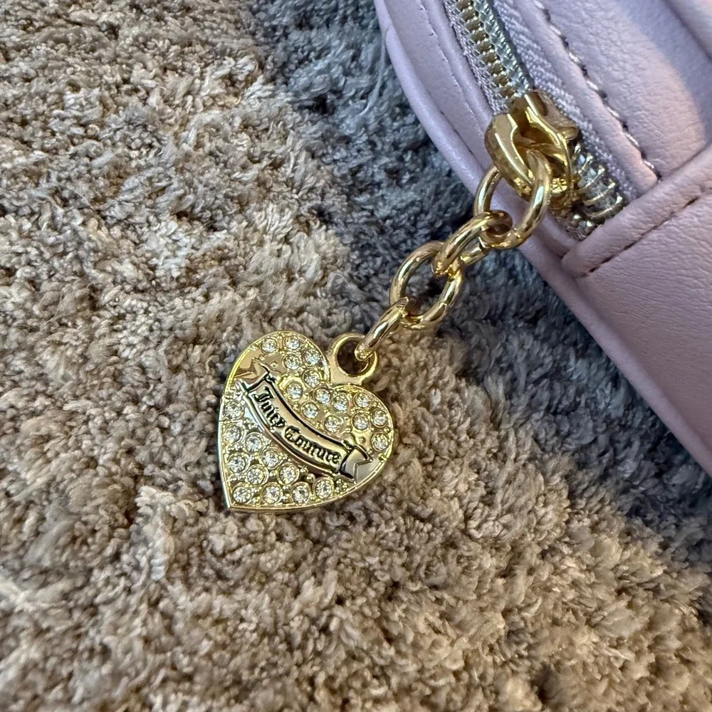 Juicy Couture Dusty Blush Fluffy Heart Crossbody Bag Logo Print Pink NWT - Picture 2 of 12